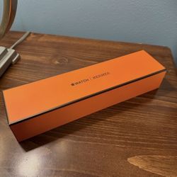 HERMES APPLE WATCH SERIES 7 45MM LIKE NEW!! 