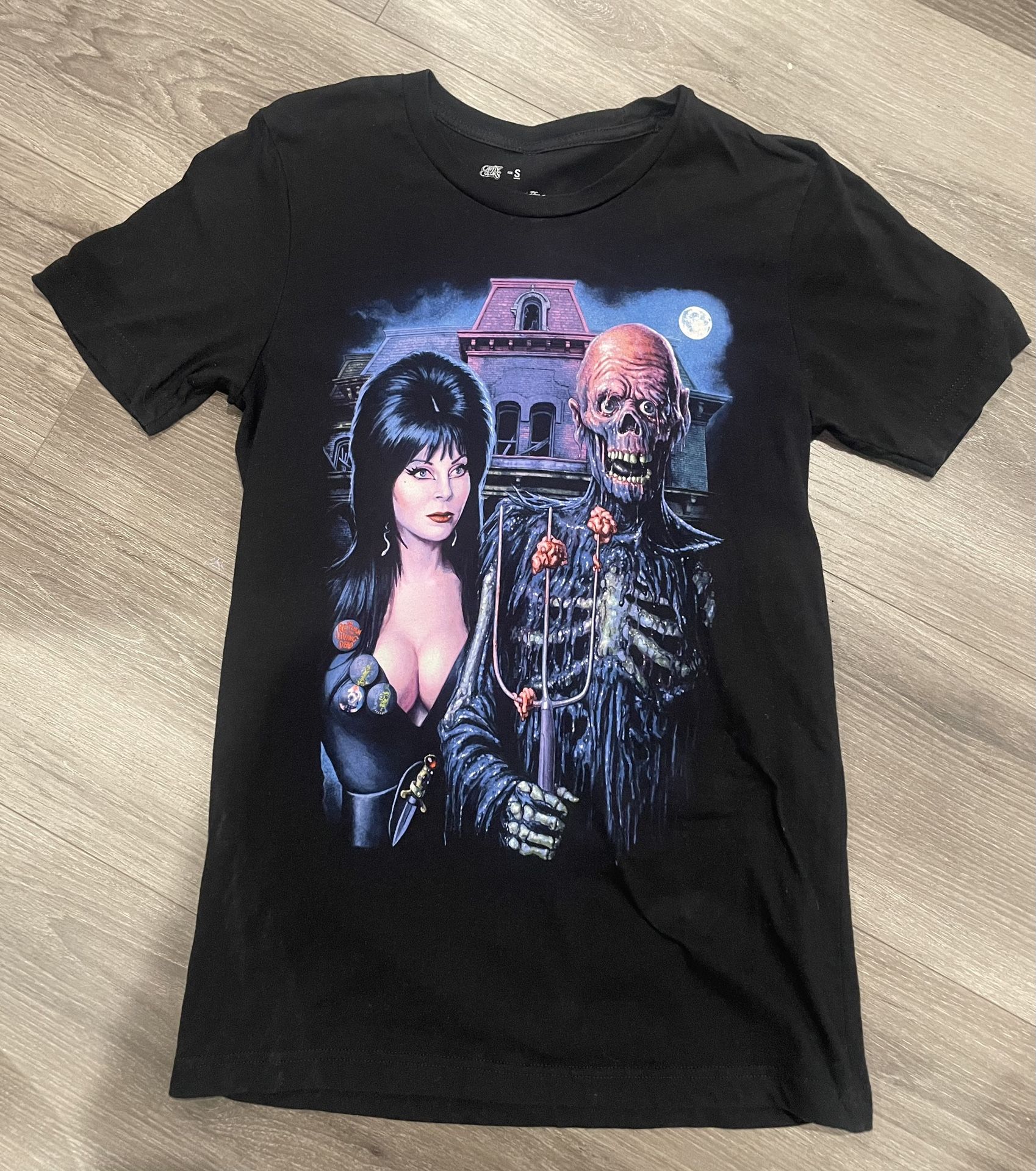 Elvira Mistress Of The Dark X The Return Of The Living Dead T Shirt Buttons Pins
