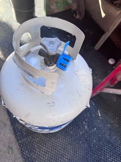 Tanque de Propano Blue Rhino 20 lb – ¡Totalmente Nuevo con Gas!