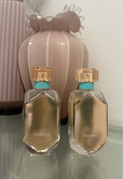 Tiffany & Co. Perfume 2.5 oz; Rose Gold Eau de Parfum