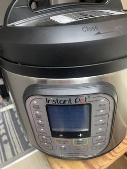 Instant Pot Electric Pressure Cooker NOVA PLUS 60 . 6 Quarts. 