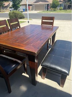 Ashley Furniture Larchmont - Rustic Finish Rectangular Dining Room Table