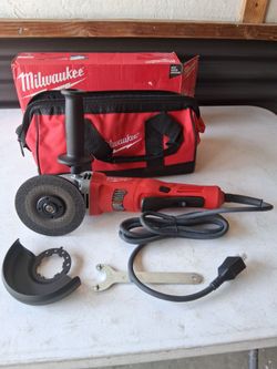 Milwaukee 5in electric grinder