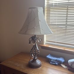Single heavy duty lamp