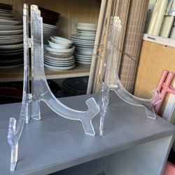 Stands Set 4 Dlrs