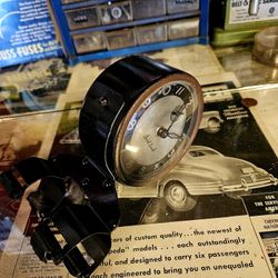 1930's 1940's 1950's Vintage  Steering  Column  Accessory Clock,,chevy Cadillac Deluxe 
