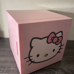 Sanrio Hello Kitty Pink Mini Fridge 6.7L Single Door
