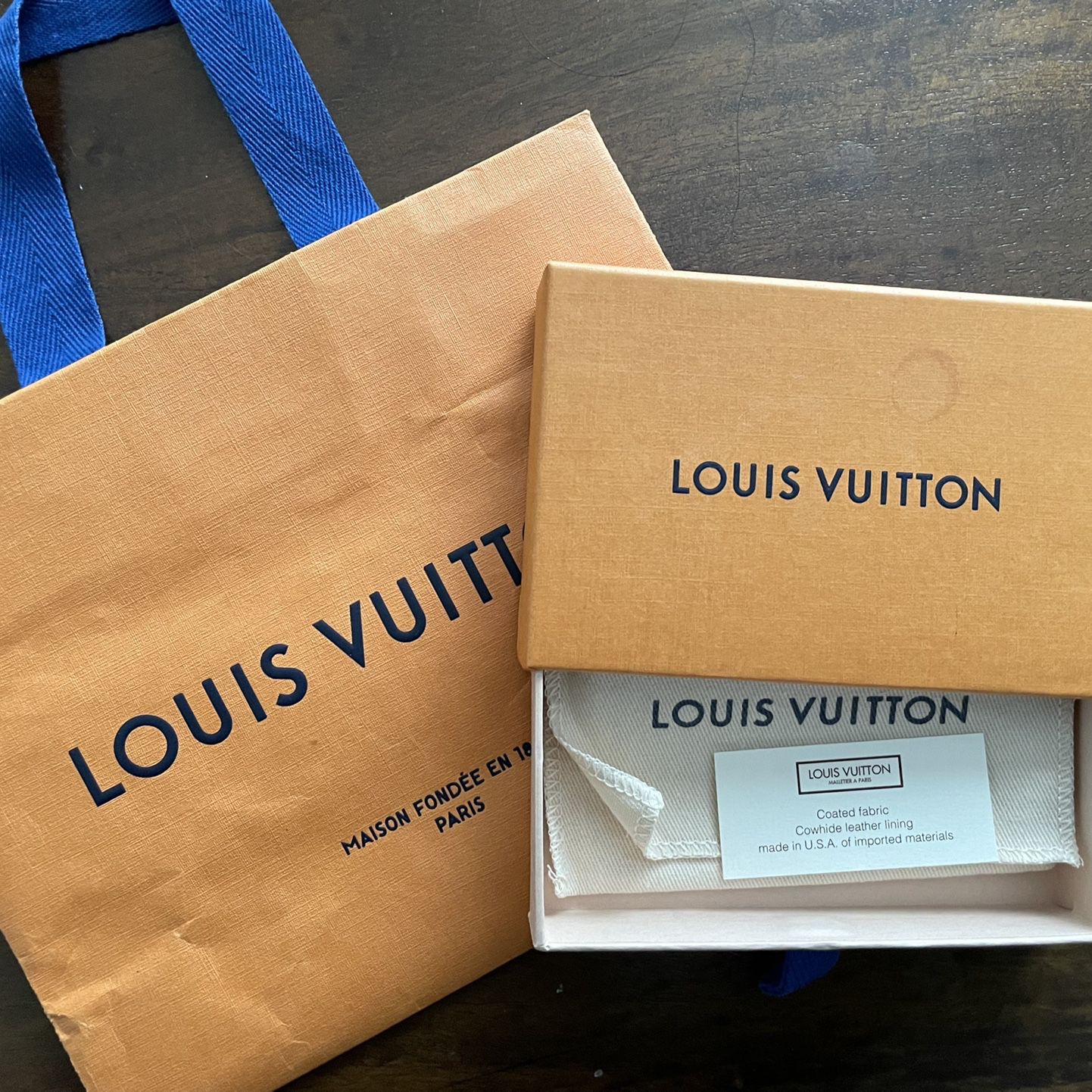 LOUIS VUITTON BOX AND BAG AND DUSTER GIFT SET for Sale in Bradenton, FL -  OfferUp