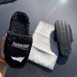 Balenciaga Slides 