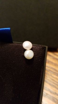 Fresh Water Pearl .925 Earrings