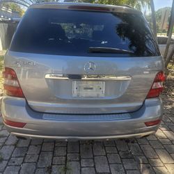 2010 Mercedes-Benz M-Class