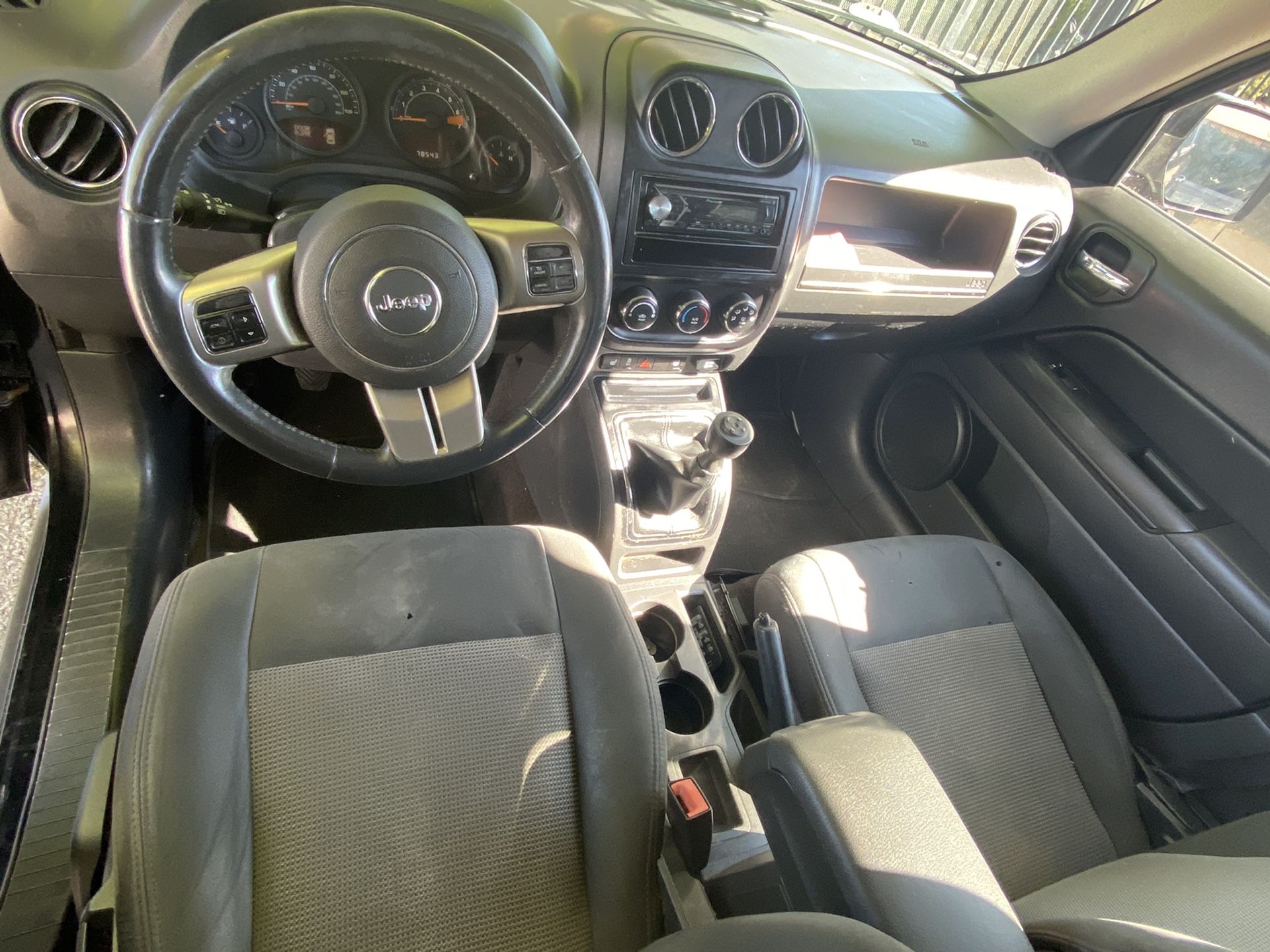 2014 Jeep Patriot latitude $7,000