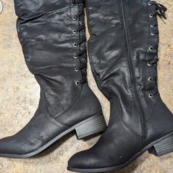 SO Black Matilda Boots Size 8