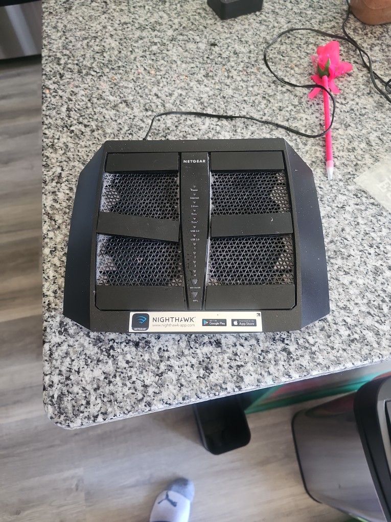 Nighthawk Router