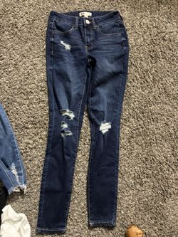 SO Distressed Jeans 