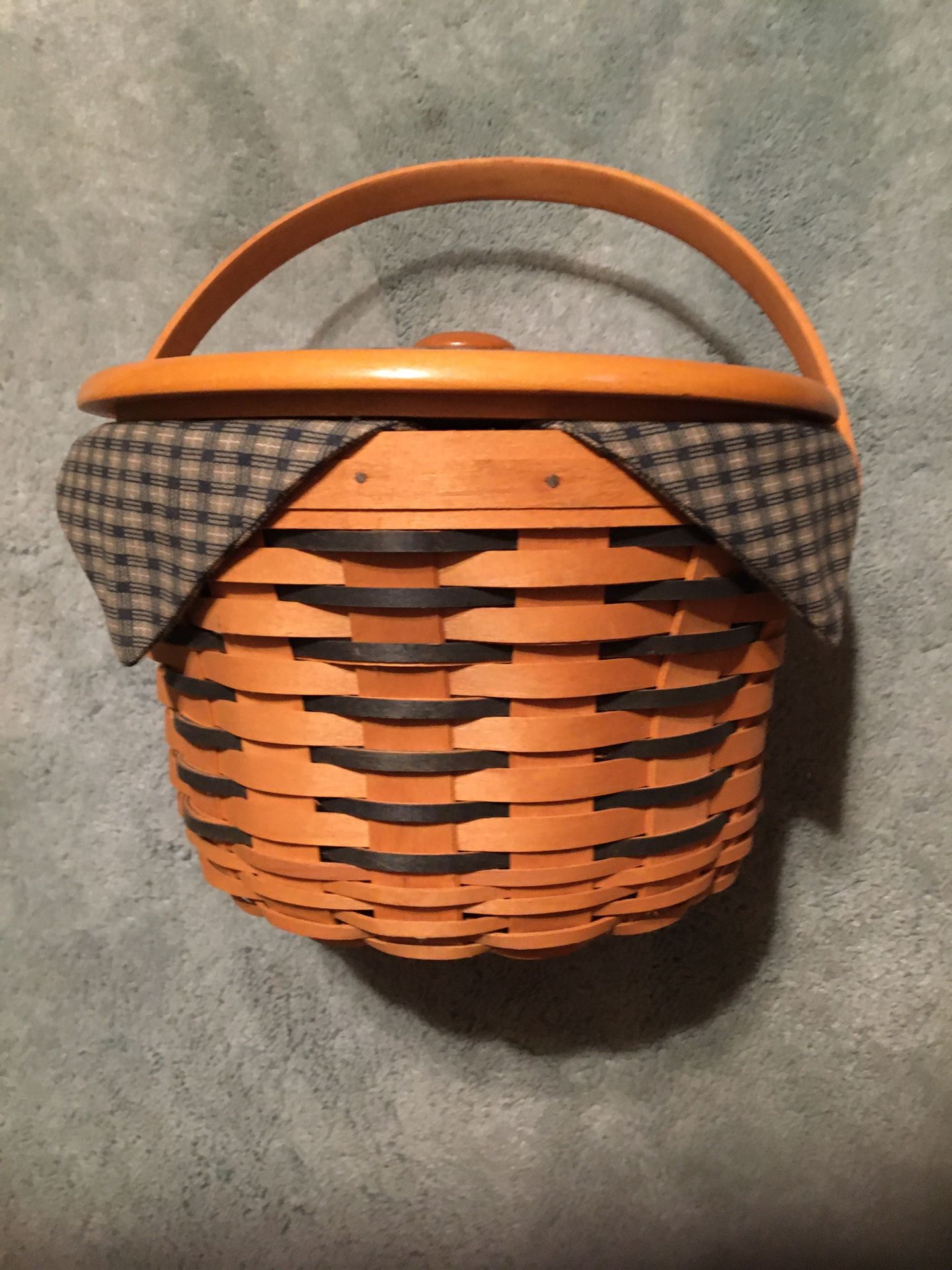 Longaberger basket has liner, insert & Lid