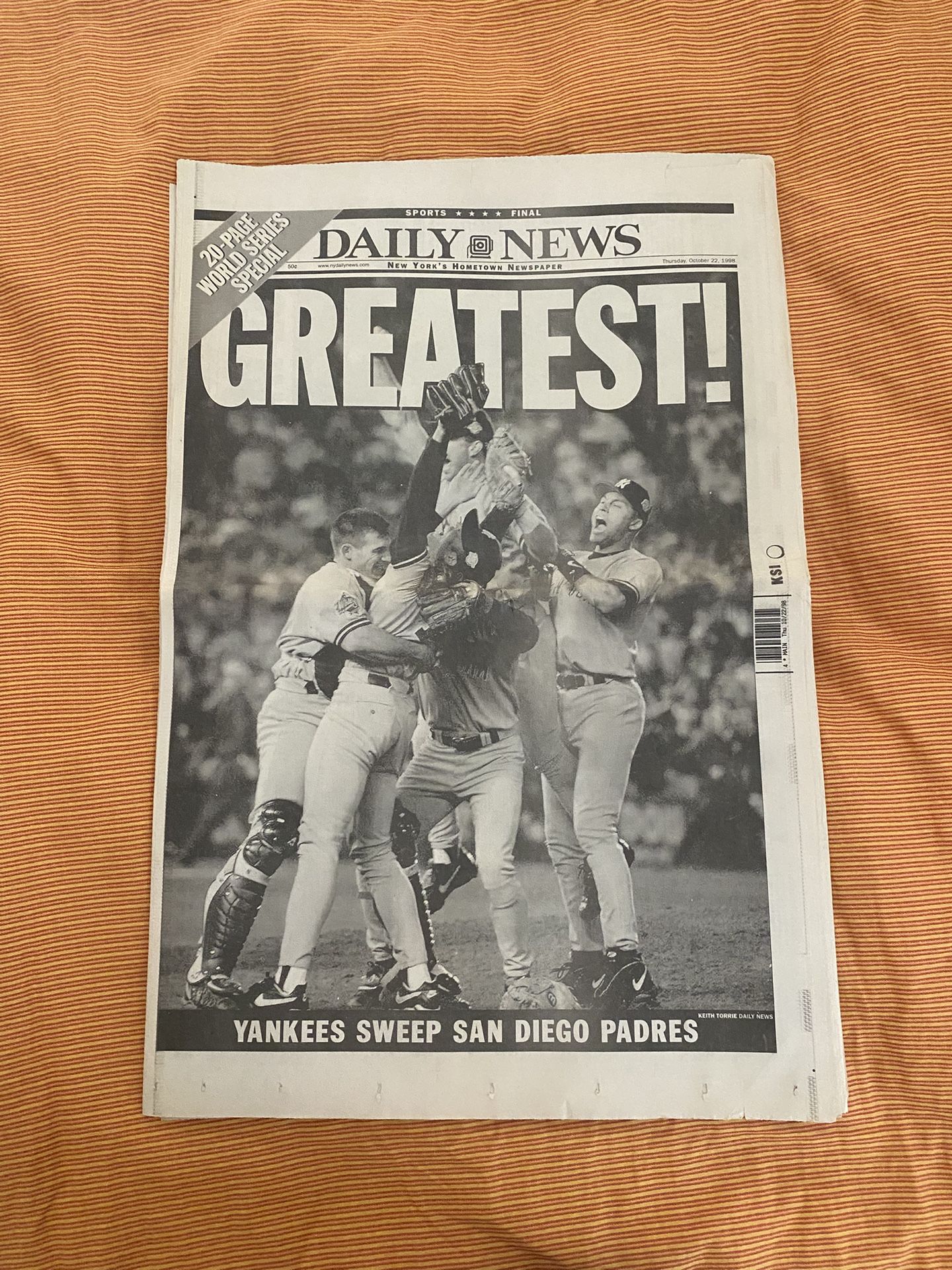 Old Newspaper (Daily News) NY