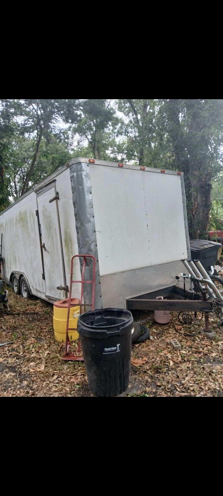 8'ft x 18'ft x 8'ft Big Enclosed Utility Trailer Heavy Duty Double Axes With Registration In Hand $7000 Çash Only