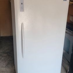 Freezer (Frigidaire) 