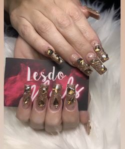 Nail Tech