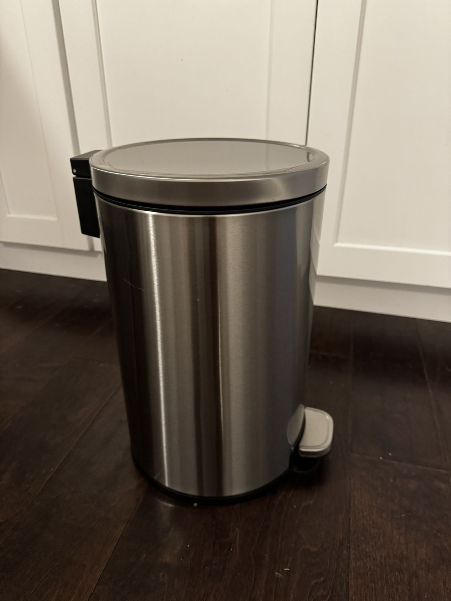 2 Gallon Trashcan Stainless Steel