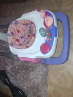 Baby g8rl walker$$25