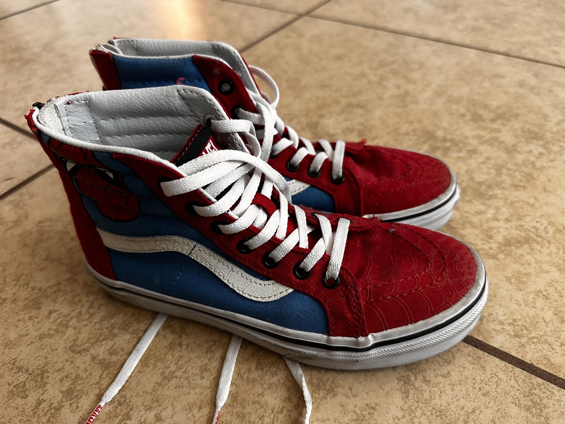 Kids Vans Spider-Man Shoes. Size 3