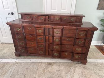 Dresser
