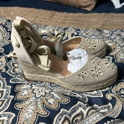 New Wrap Around Wedge Hill/Sandal