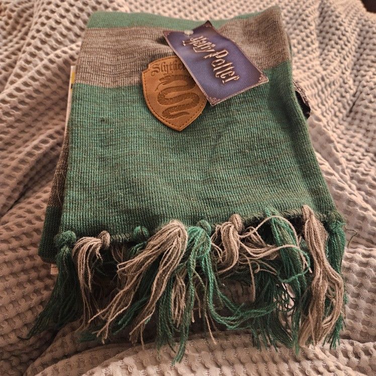 Harry Potter Loot Crate Exclusive Slytherin Scarf