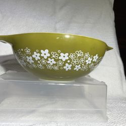 VINTAGE PYREX Spring Blossom Cinderella Bowl