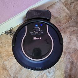 Shark Robot Vacuum 