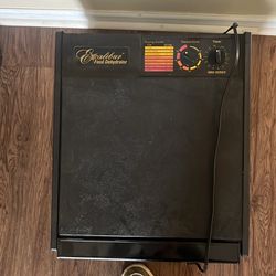 Food dehydrator