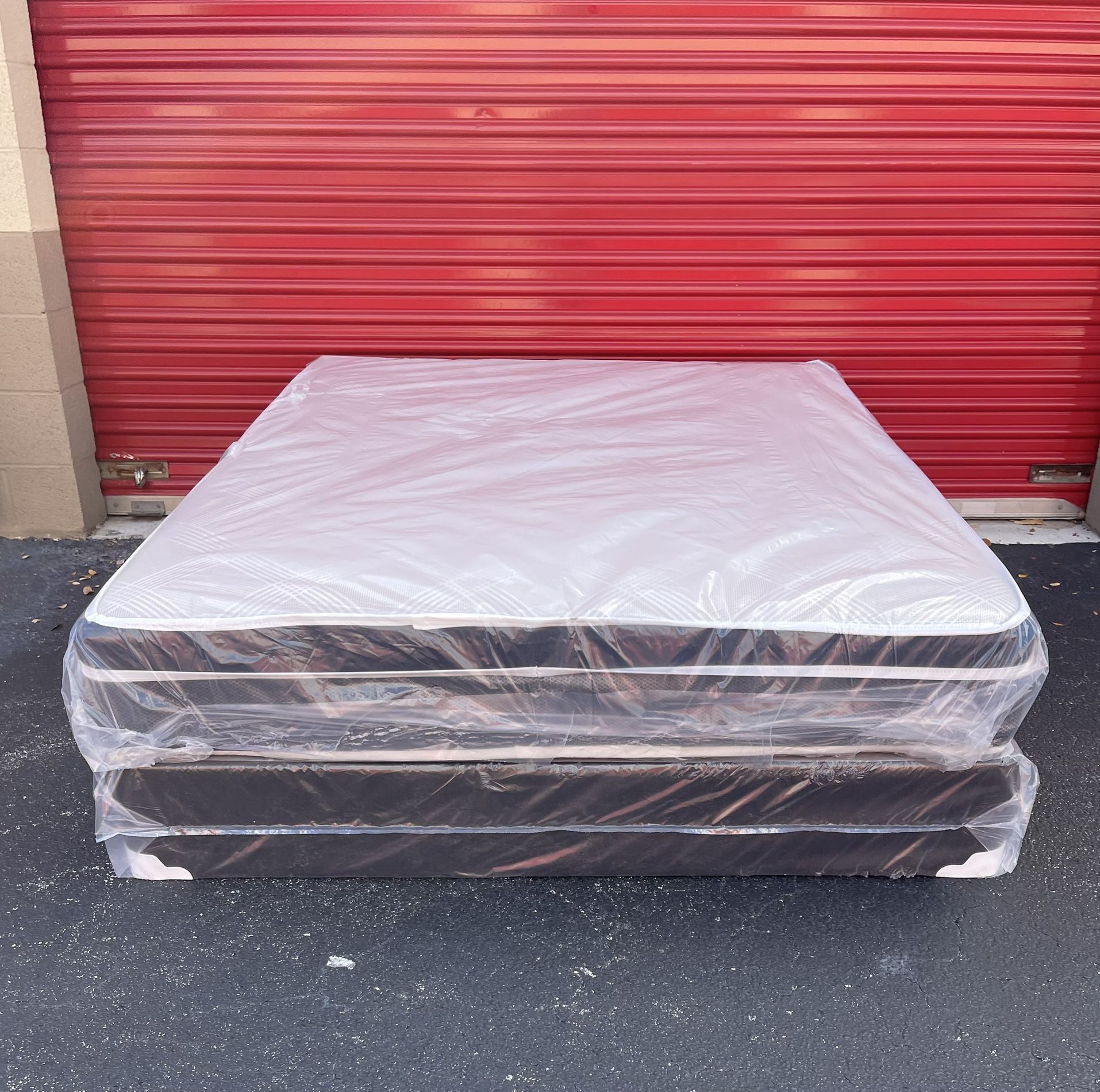 New Queen Size Pillowtop Mattress And Box Spring Set