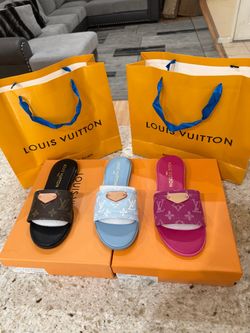 Lilly LV Slides 🔥