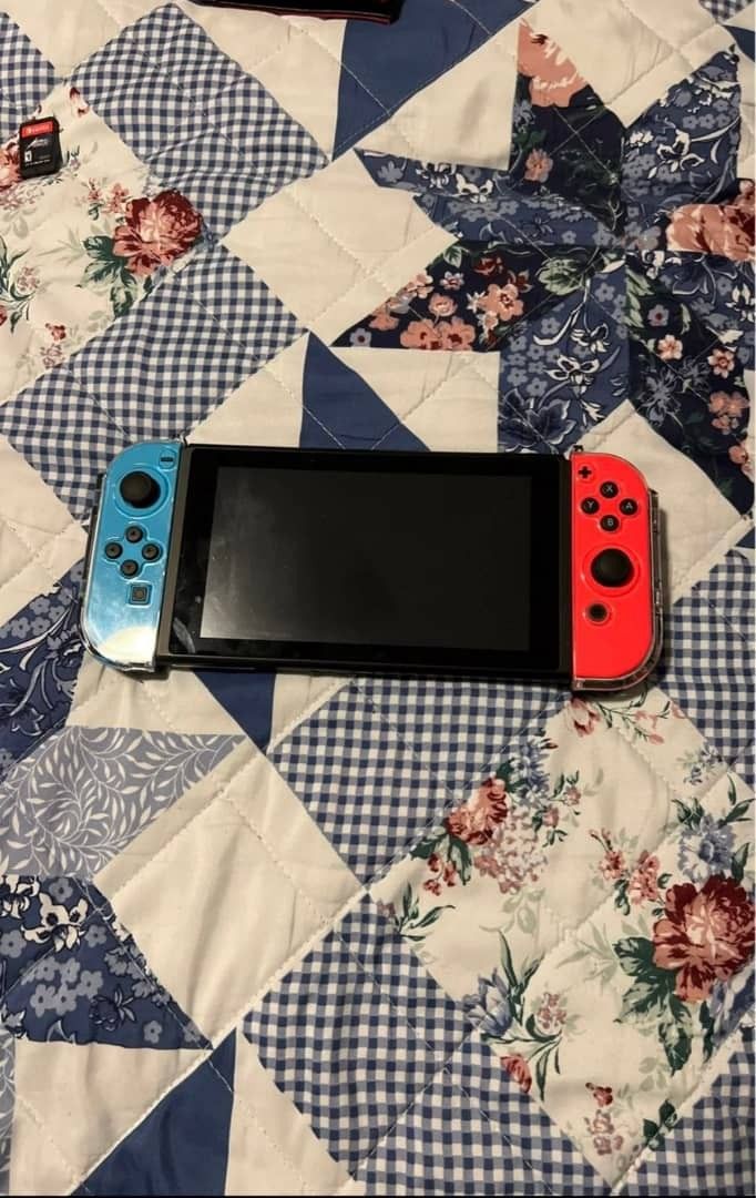 Nintendo Switch Console 