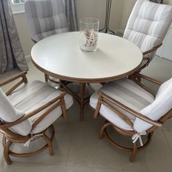 Rattan Dining Room Table  And Chairs Very Good Cond