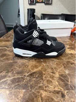Air Jordan 4 Military Black Size 8.5 | Authentic | Excellent Condition