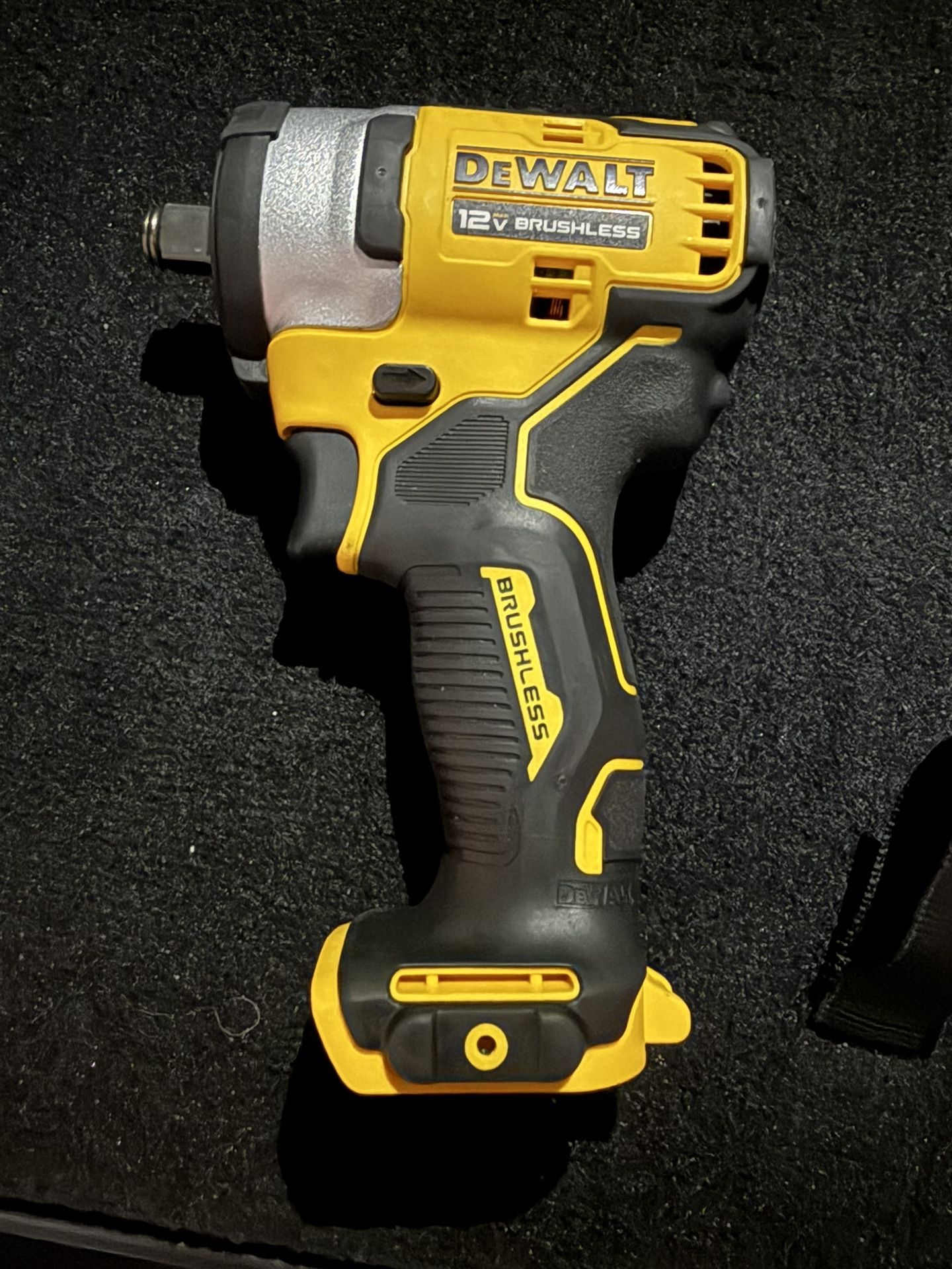 Dewalt 12v 1/2 Impact Wrench DCF901 