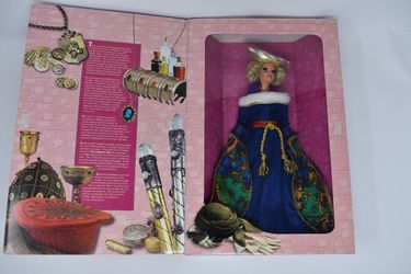 Medieval Lady Barbie - Collectors Never Opened