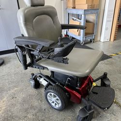 Power Wheelchair, Heavy Duty, Golden Technologies