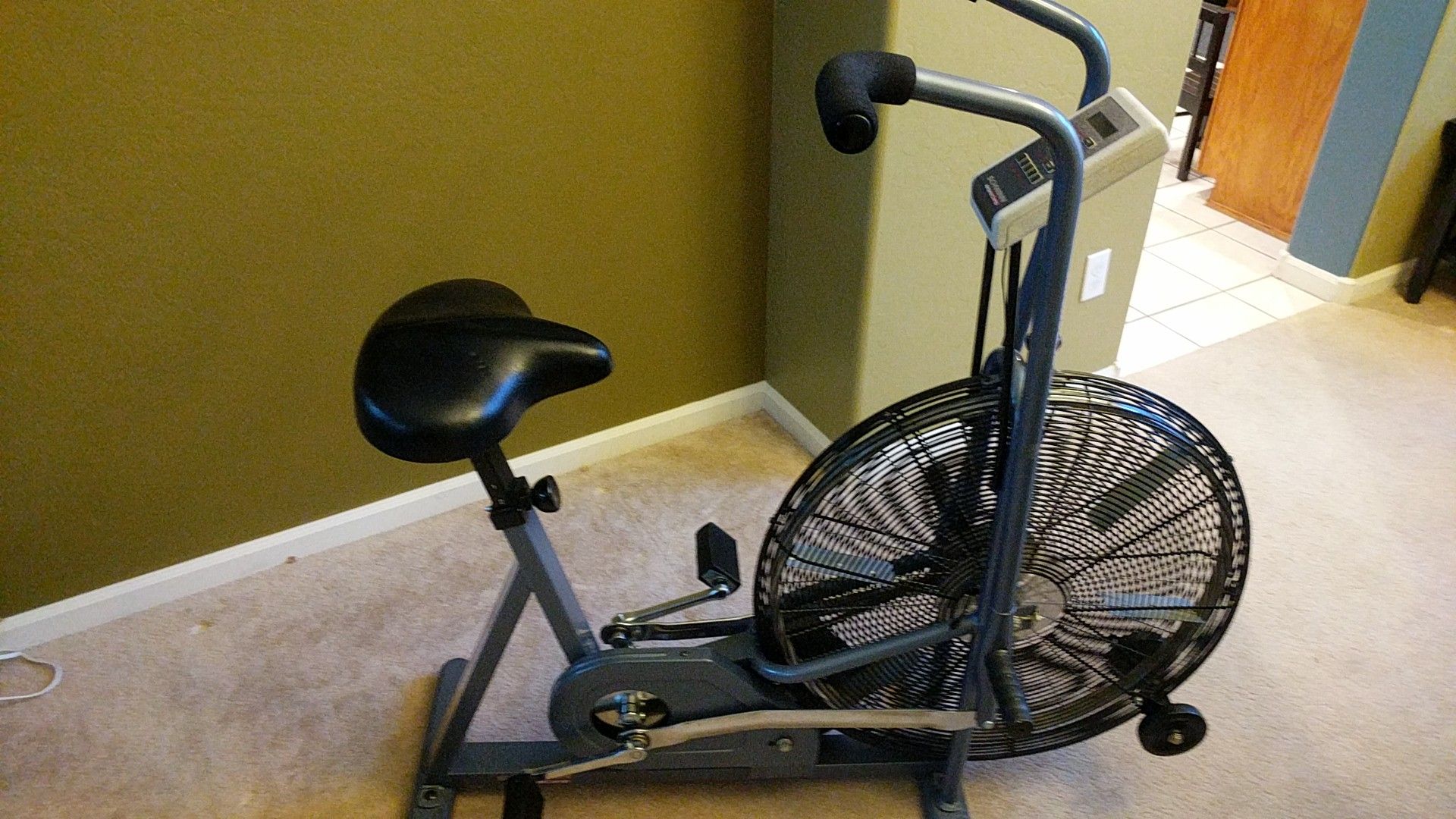 Schwinn AirDyne Comp Exercise Bike for Sale in Gilbert AZ OfferUp
