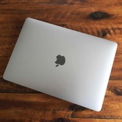 Apple MacBook Air Laptop M1 2020 in Excellent Condition!