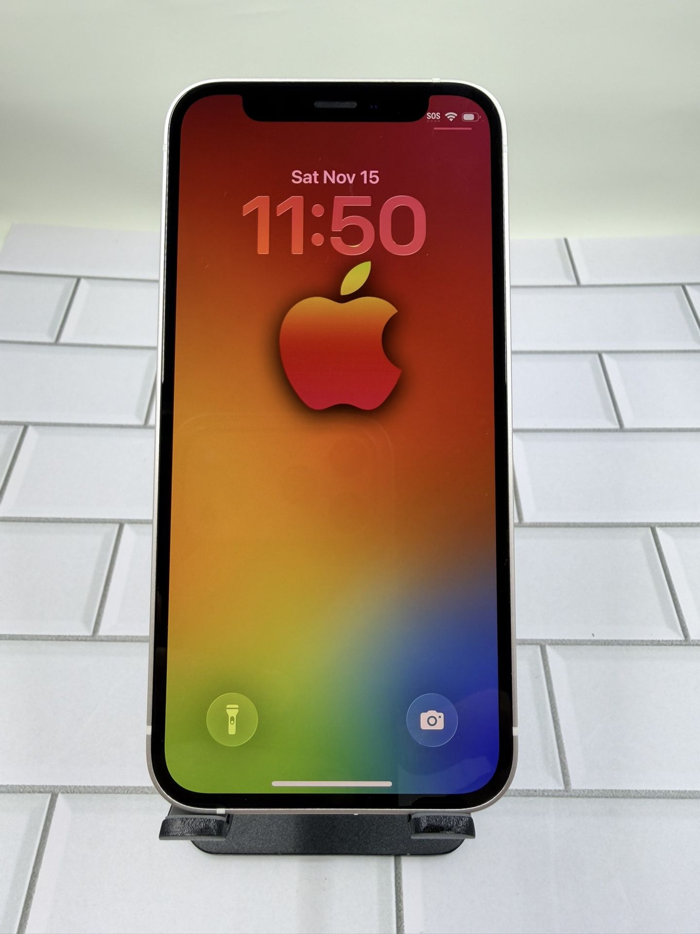 IPhone 12 Mini 64 GB,  Amazing  Condition!.  UNLOCKED use any carrier.  Hablo Espanol.    