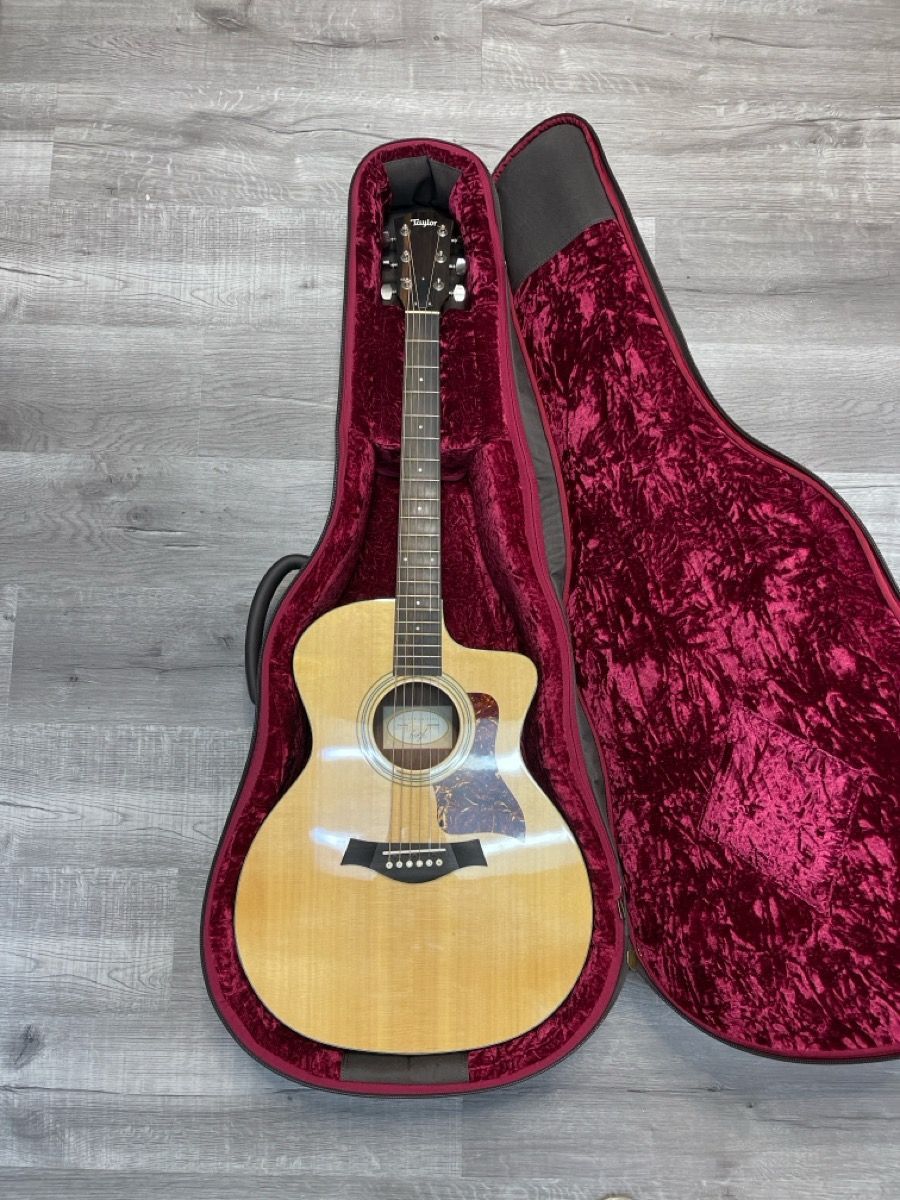 Taylor 214ce Plus Acoustic-Electric Guitar - Natural - w/ Hard Case - Clean (A1D021035)