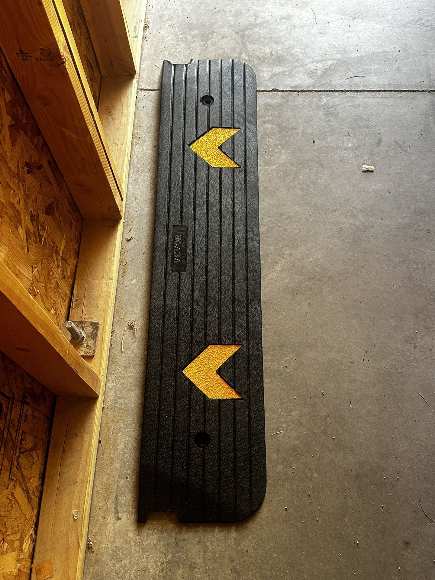 REAL RUBBER DRIVEWAY LIP