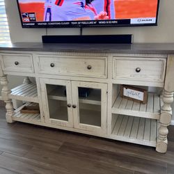 Entertainment Console