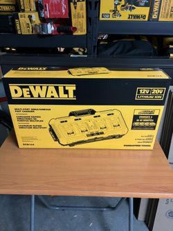 DEWALT DCB104 FAST CHARGER ( FOUR BATTERIES TOGETHERS )