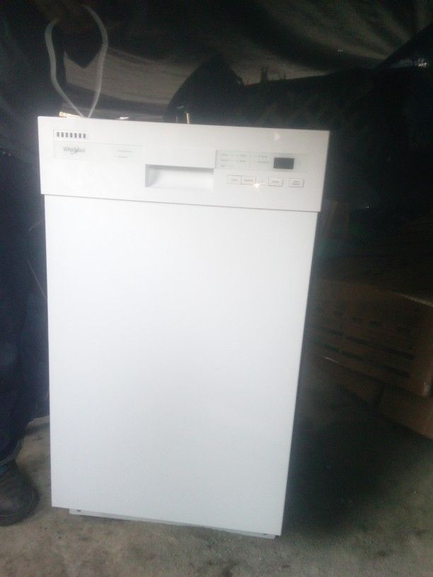 Whirlpool Dishwasher Brand New In Box