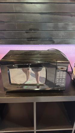 Black Countertop Microwave